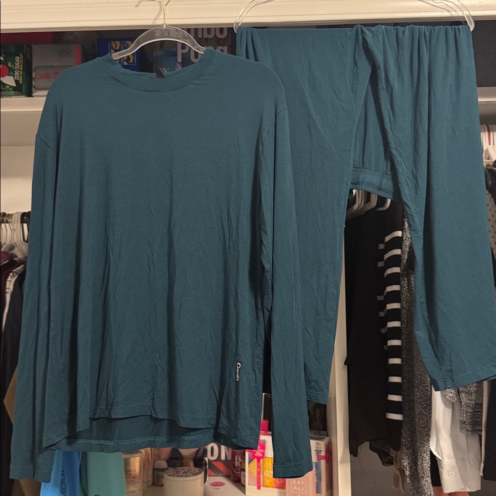 Comfrt Teal Long Sleeve Top and Pants Set
